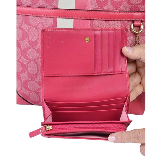 Coach 13196 Magenta Heritage Stripe Signature Wallet! - Picture 2 of 6